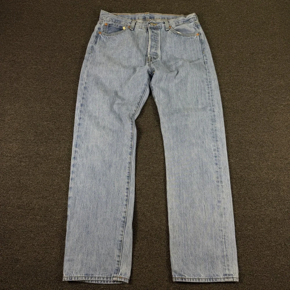 Levis Jeans Mens 33x32 501 Original Light Blue Straight Leg EUC